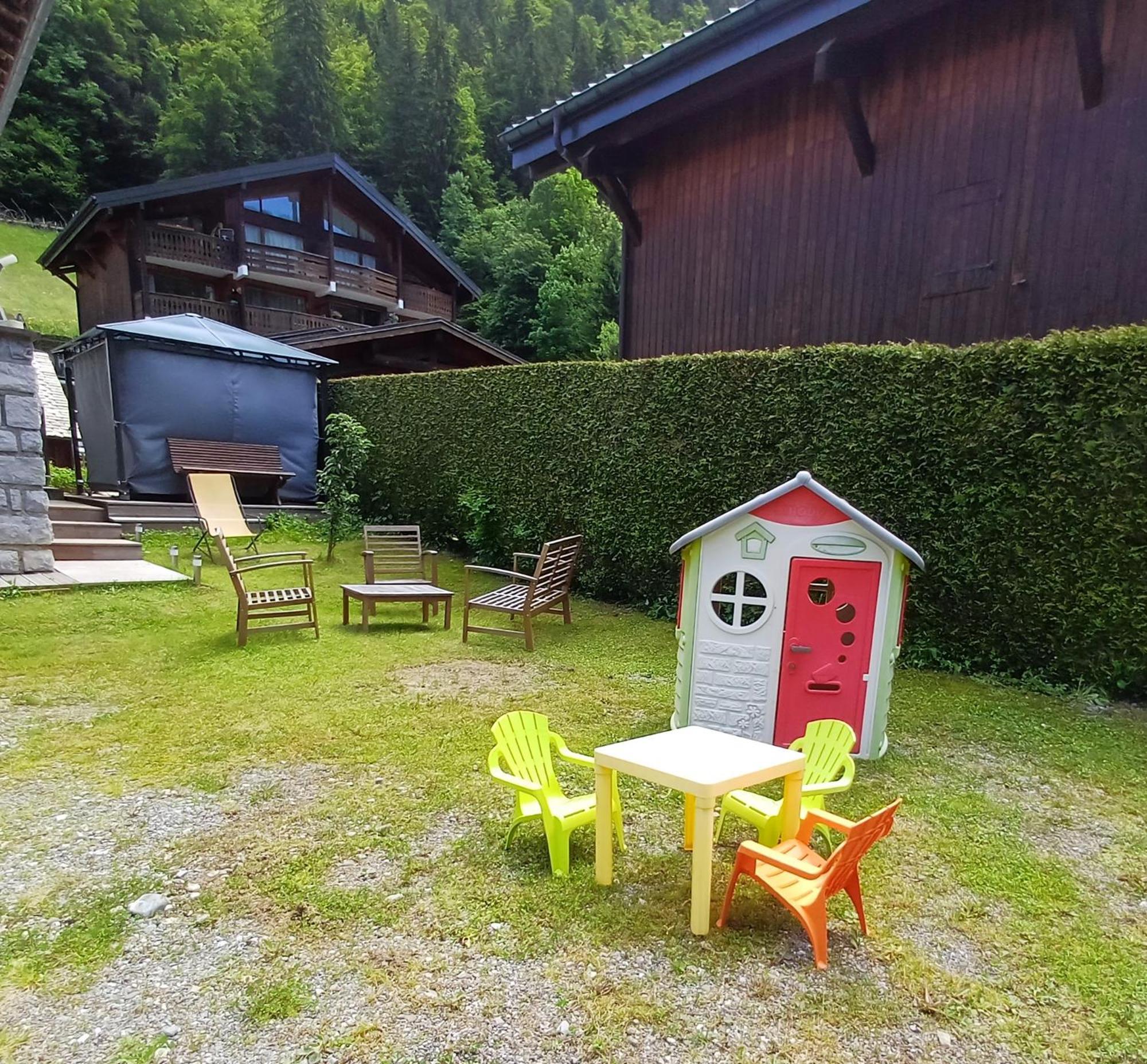 Meuble Classe 3 Etoiles De 72 M2, 2